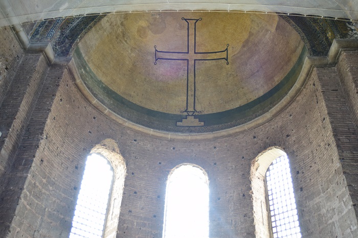  There is a large mosaic of a cross in the apse, that was constructed by the iconoclast emperor, Constantine V. It is an interesting and unique piece of iconoclastic art, compared to the depictions of the Theotokos and Christ Child or Christ Pantokrator which typically adorned Roman churches. 
